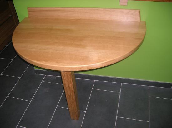 table en chêne adaptéé à la cuisine